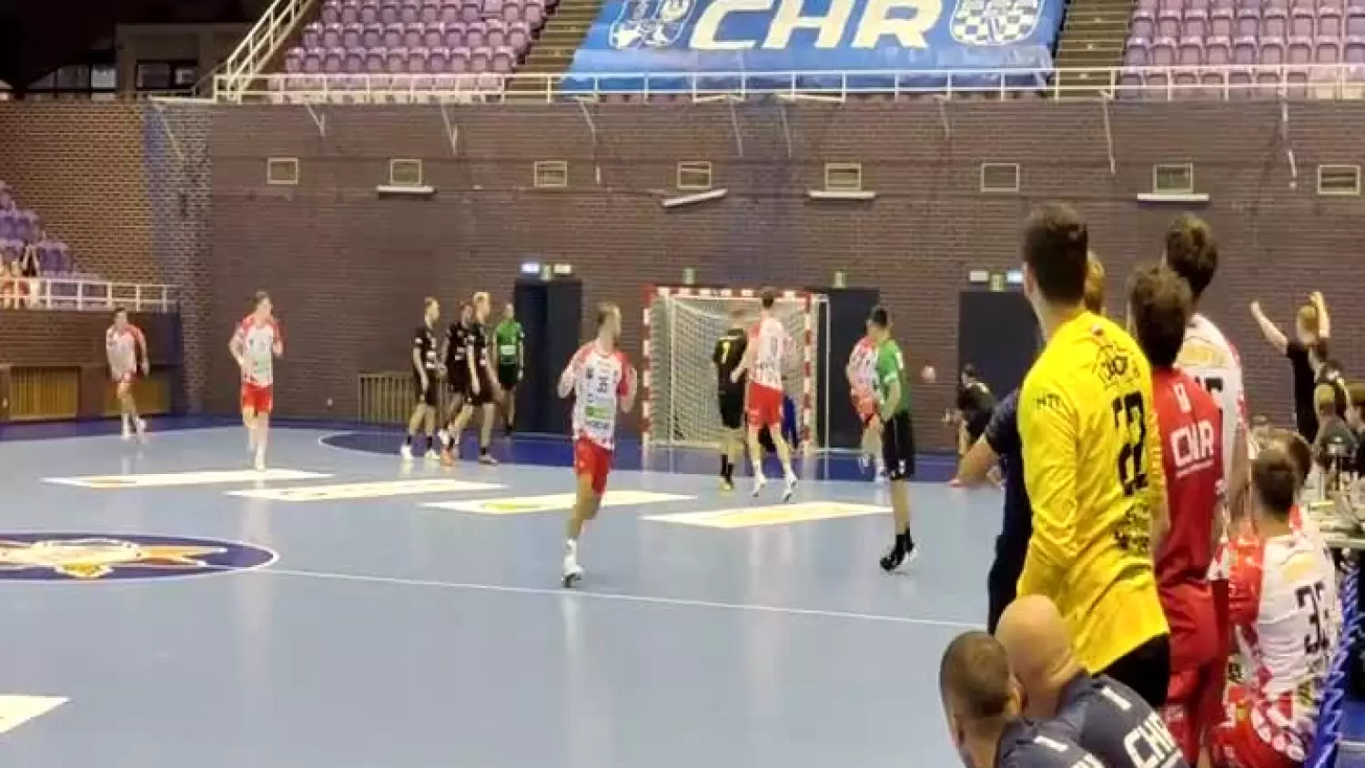 2025-08-30-le-ehf-kghm-chrobry-karlskrona-30-33-001.mp4