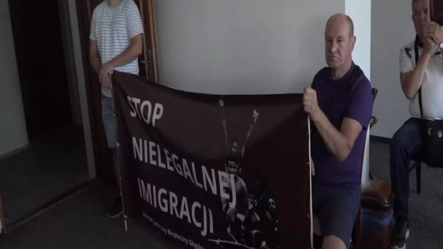 2025-09-03-sesja-powiat-skarga-wsa-referndum-imigranci.mp4