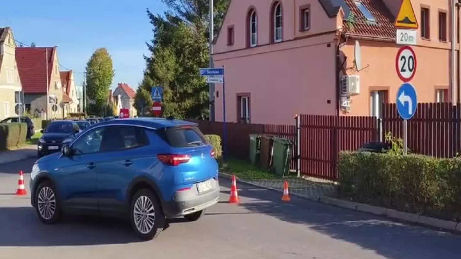 2025-10-31-policja-organizacja-ruchu-cmentarze-wszystkich-swietych-glogow-001.mp4
