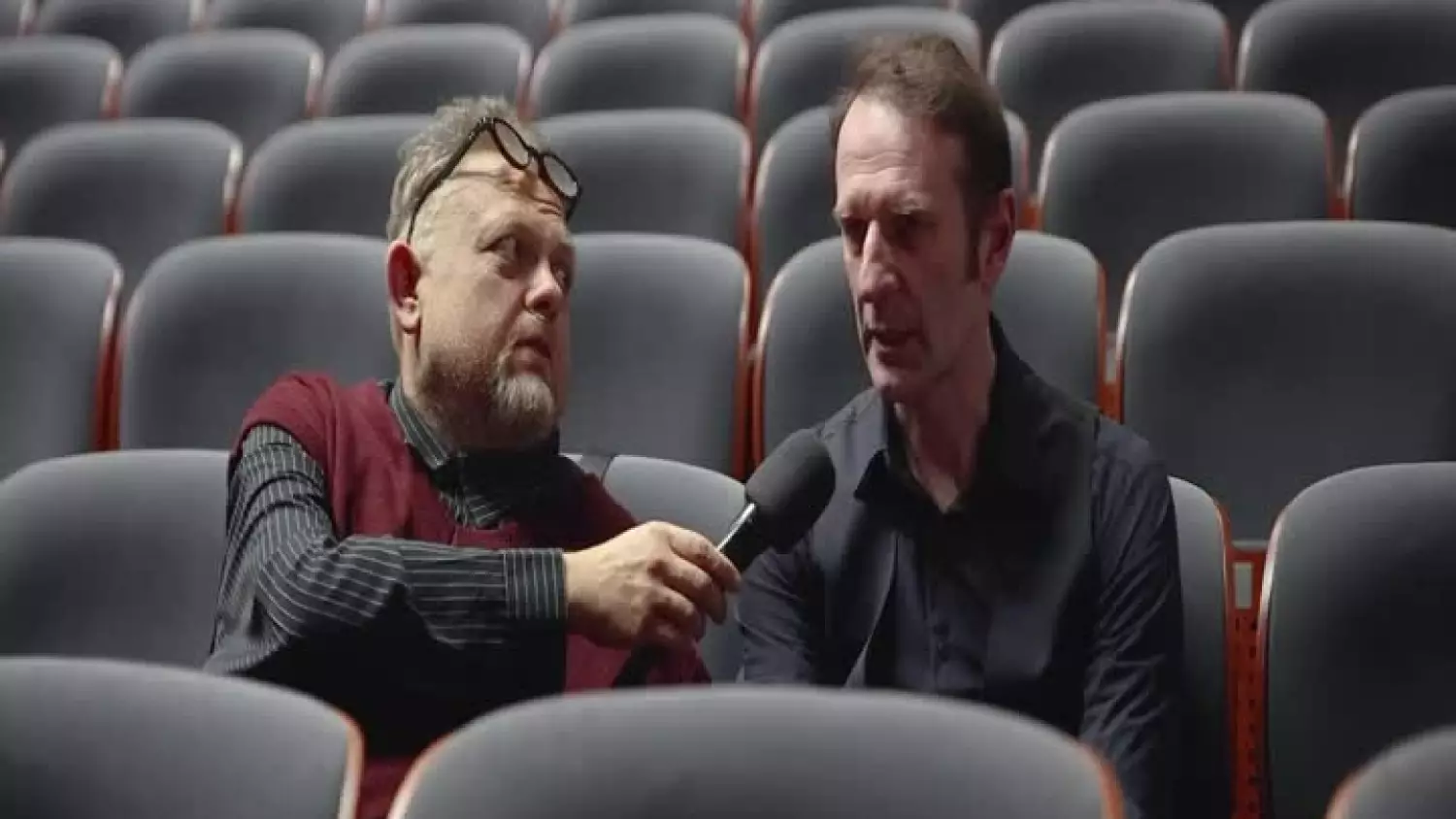 2025-11-17-rutkowski-teatr-glogow-001.mp4