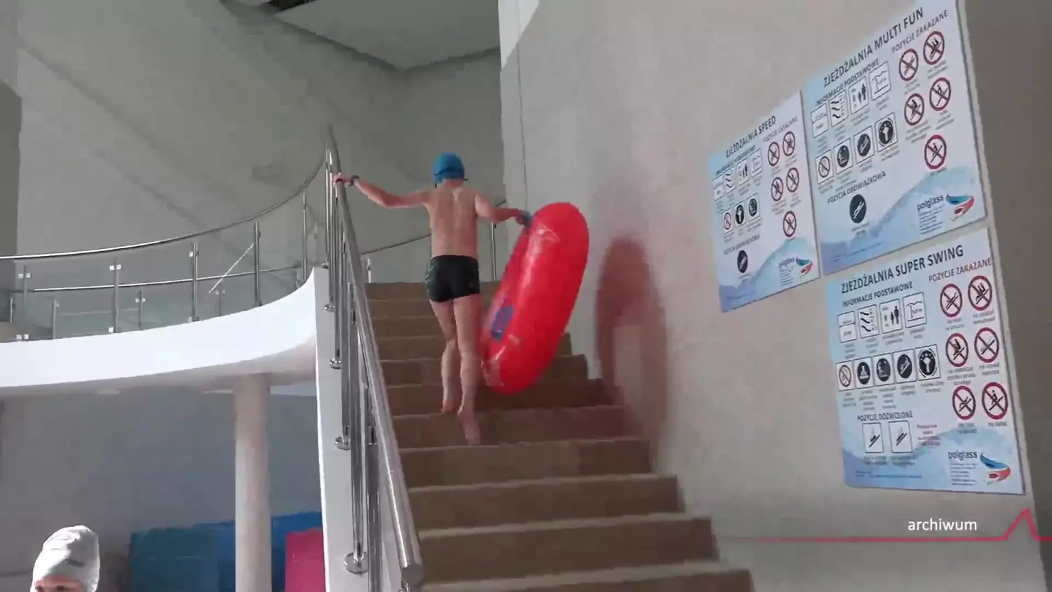 2025-11-18-aquapark-przerwa-zamkniety-kowalski.mp4