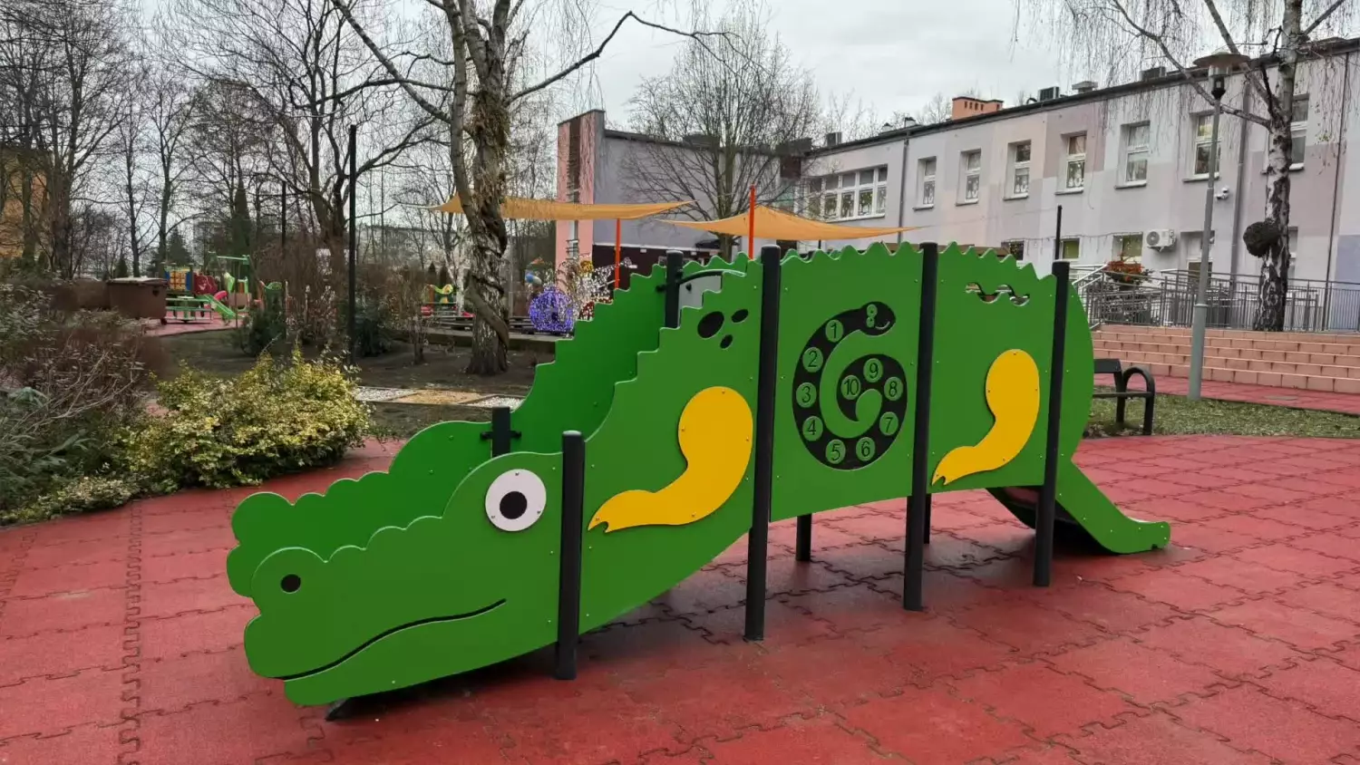 2025-12-12-nowy-plac-zabaw-zlobek.mp4