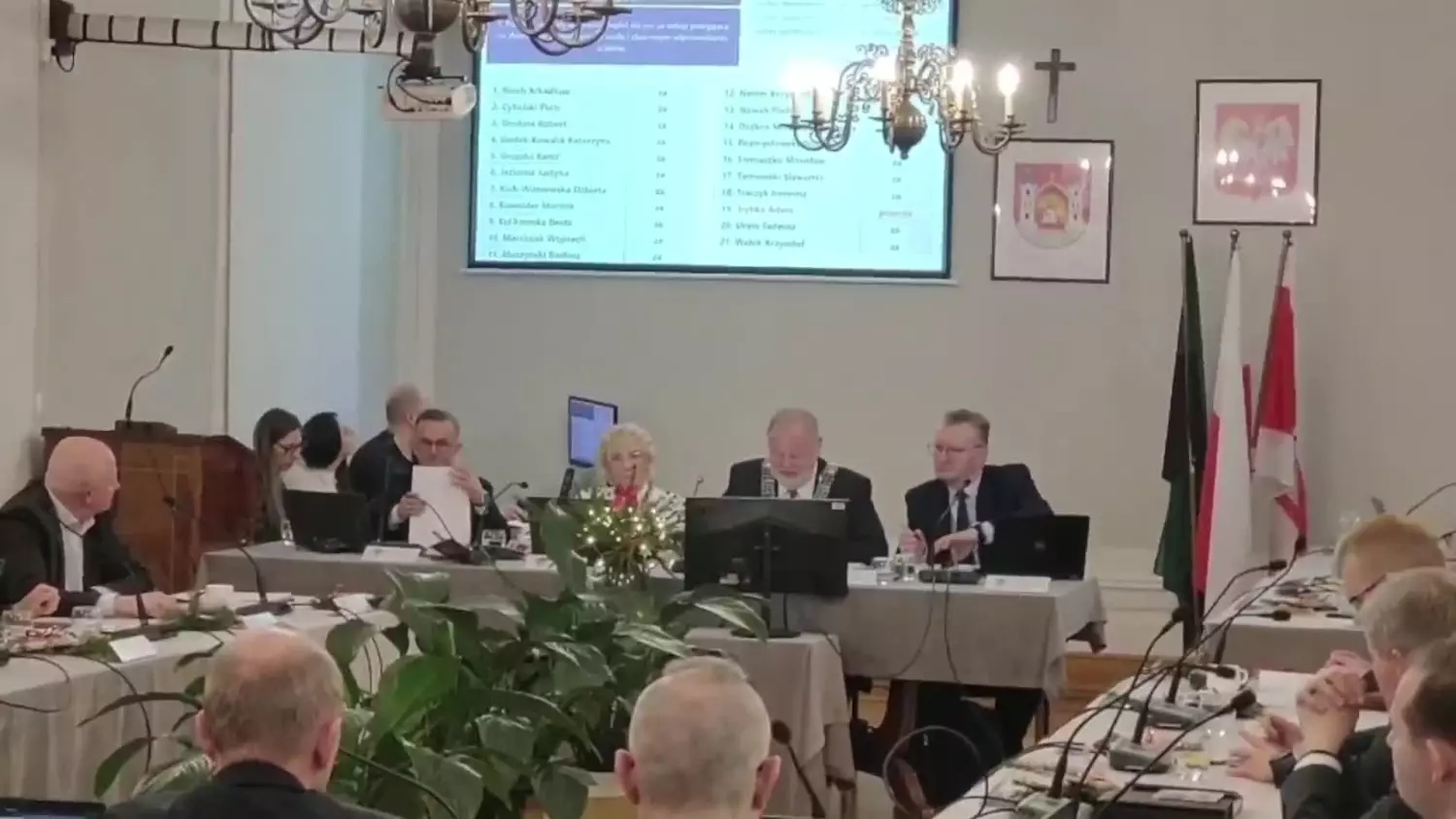 2025-12-18-woda-scieki-podwyzka-sesja-polkowice.mp4