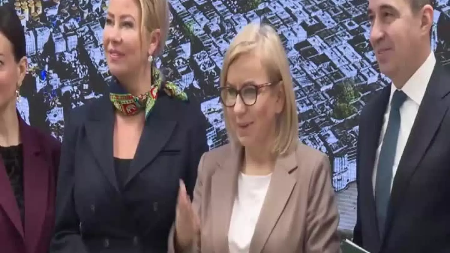 podpisanie-skladowisko-001.mp4