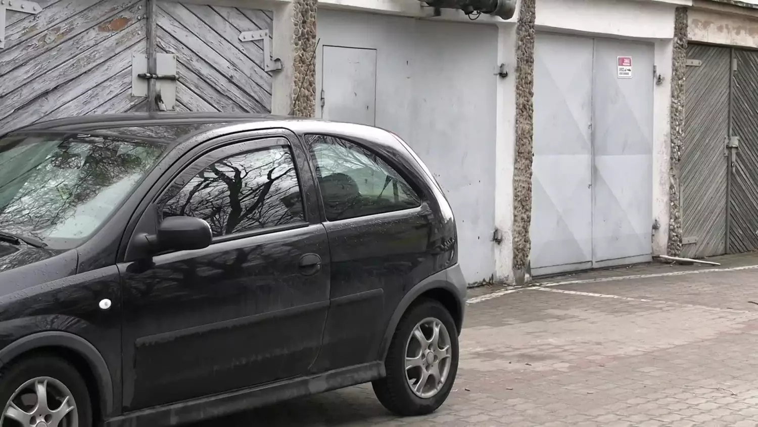 2026-04-01-zlobek-problem-parking.mp4