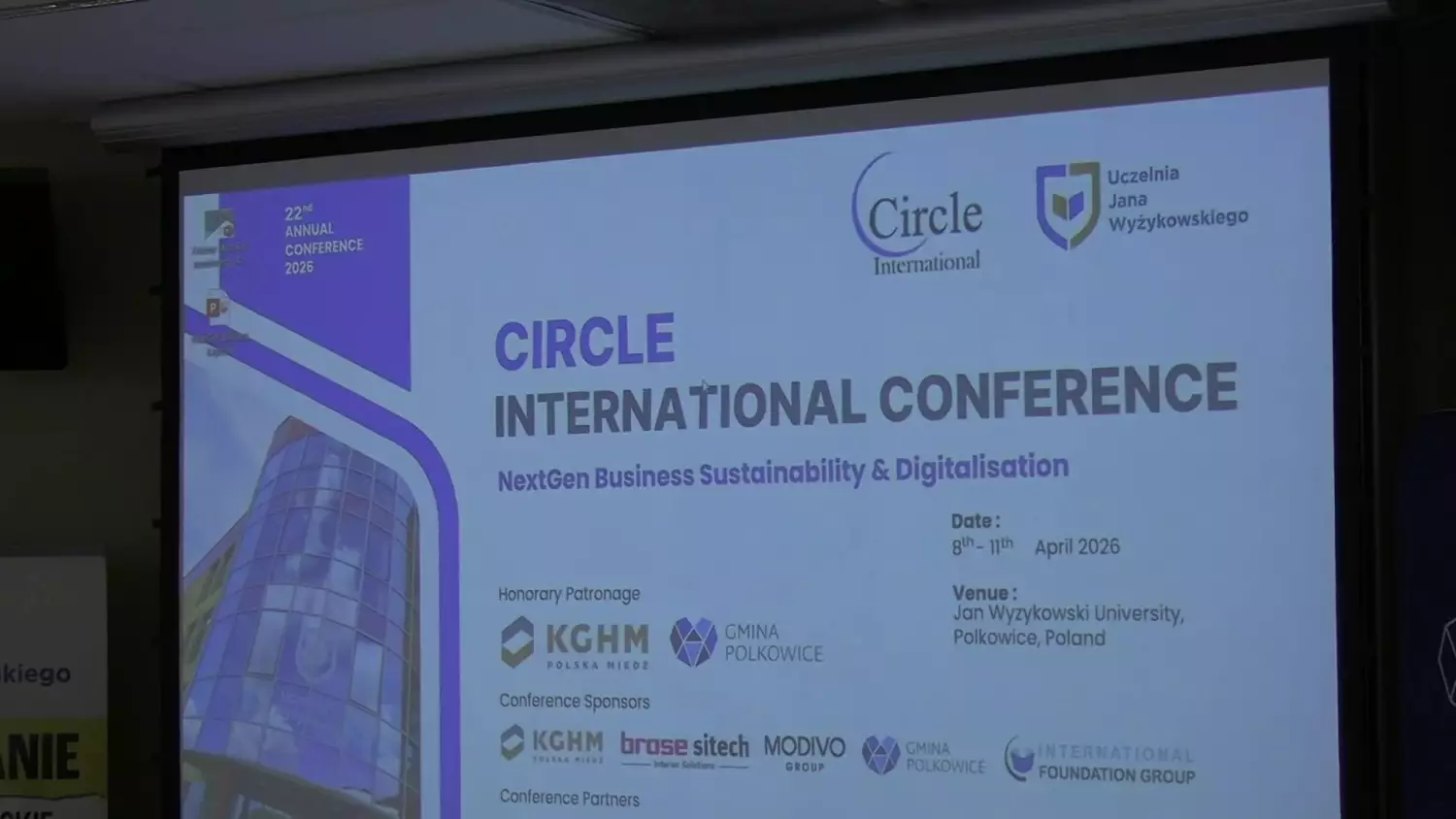 konferencja-ujw-krotko.mp4