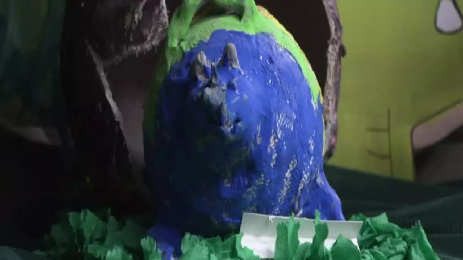 sala-dinozaurowmovie-001.mp4